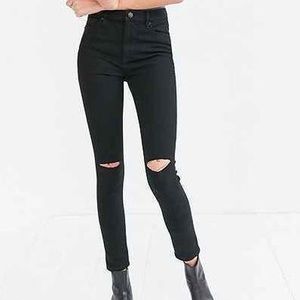 BDG black jeans 🖤